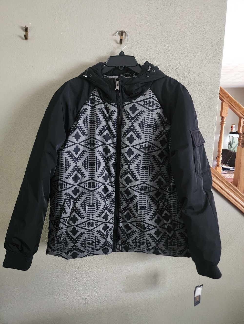 Pendleton Men Hooded Aztec Geometric Southwestern Bomber Jacket Black Grey NWT